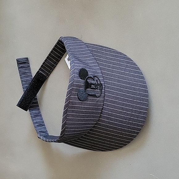 DISNEY Visor Hat - Picture 8 of 9
